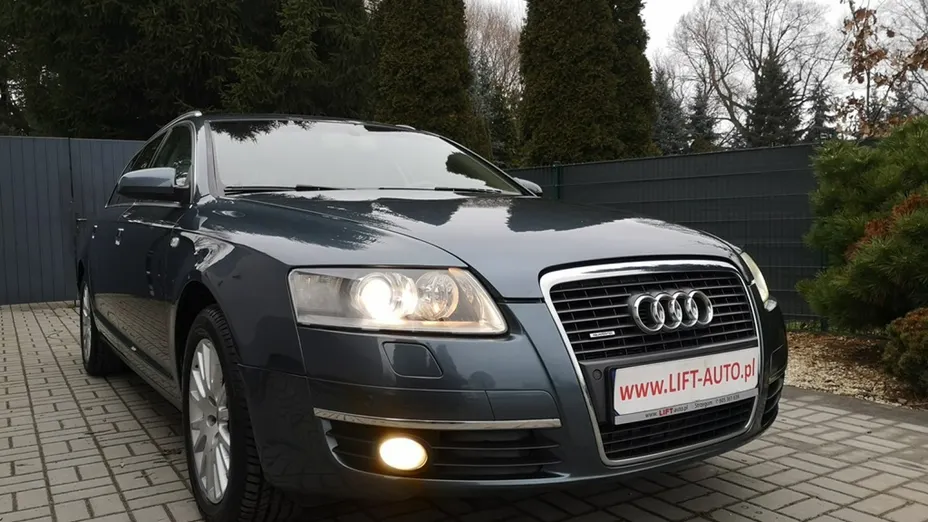 AUDI A6 -