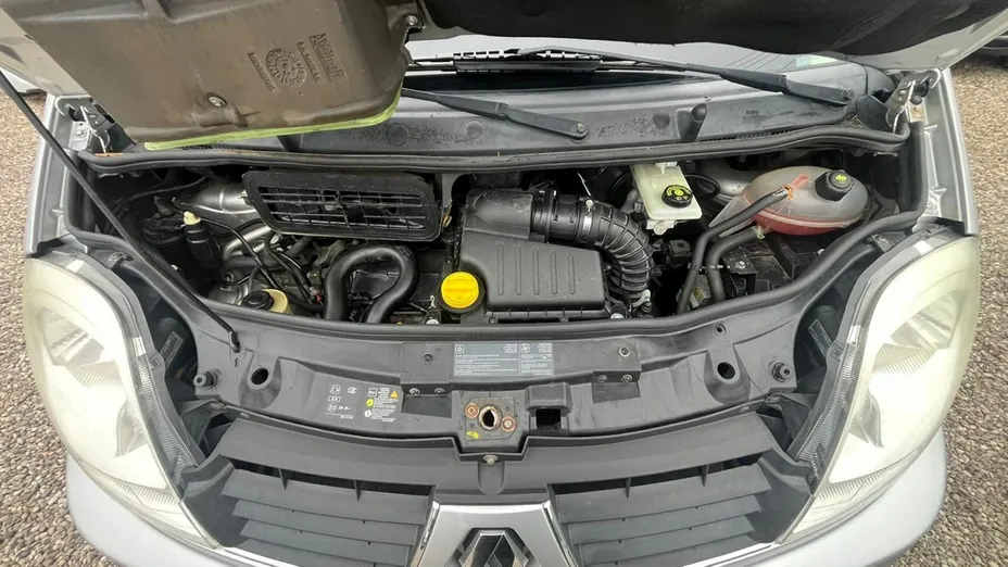 RENAULT Trafic -
