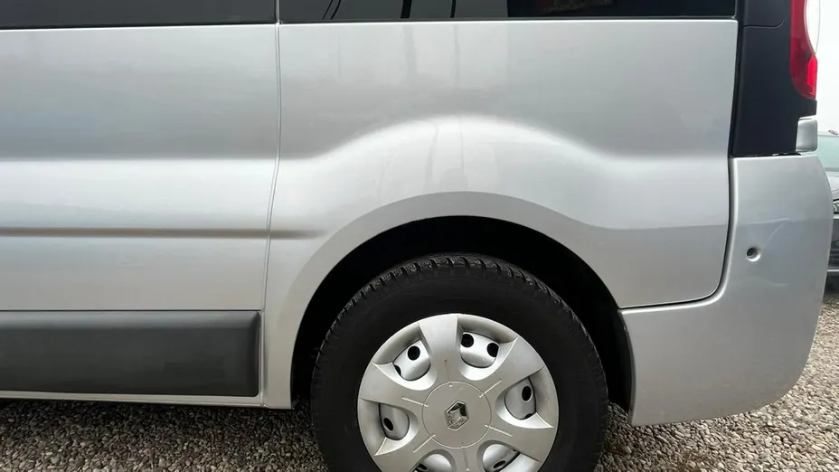RENAULT Trafic -