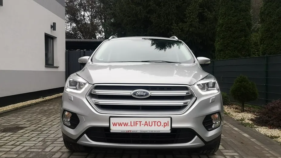 FORD Kuga -