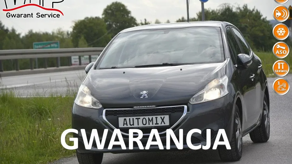 PEUGEOT 208 -