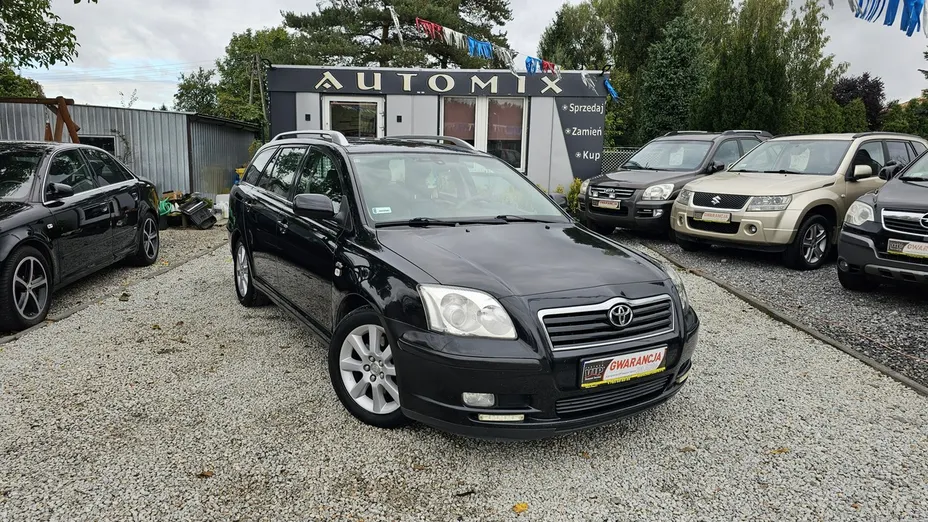 TOYOTA Avensis -