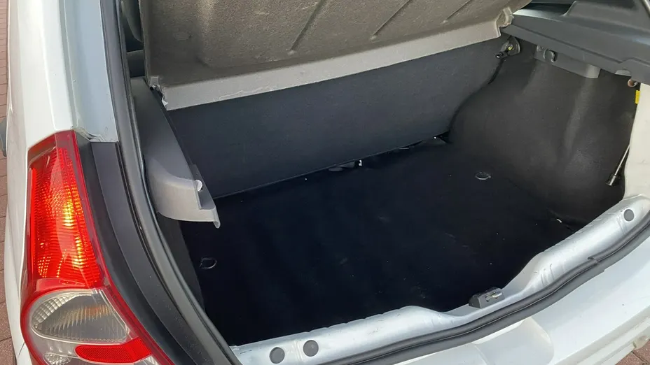 DACIA Sandero -