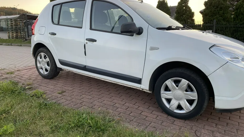 DACIA Sandero -