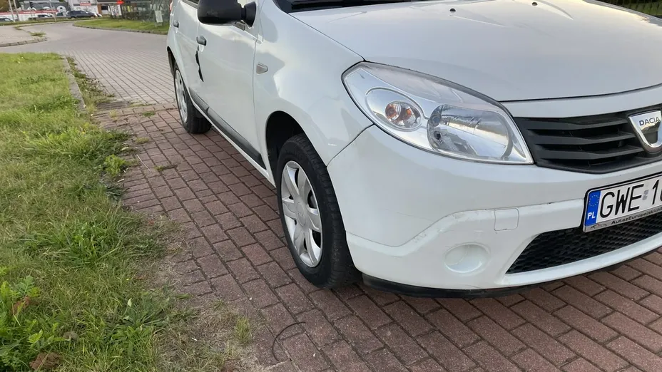 DACIA Sandero -