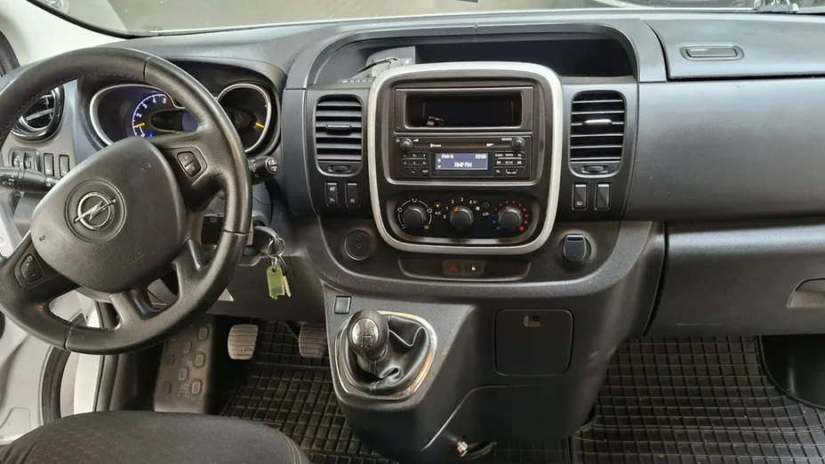 OPEL Vivaro -