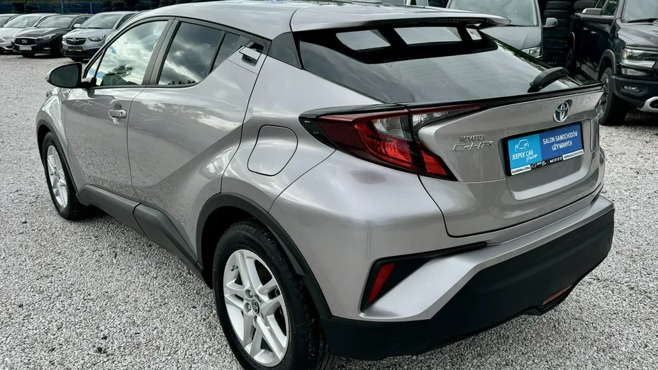 TOYOTA C-HR -