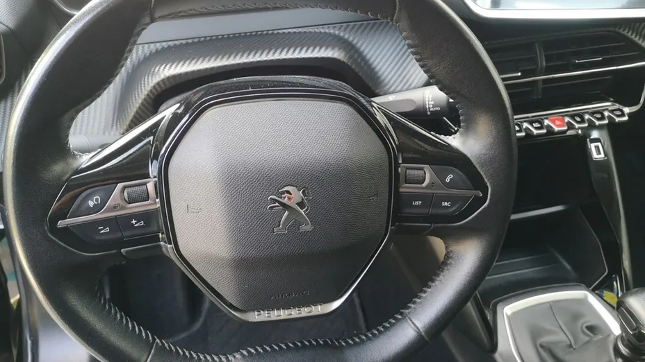 PEUGEOT 2008 -