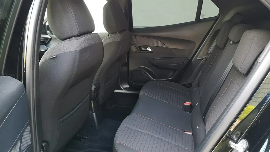 PEUGEOT 2008 -