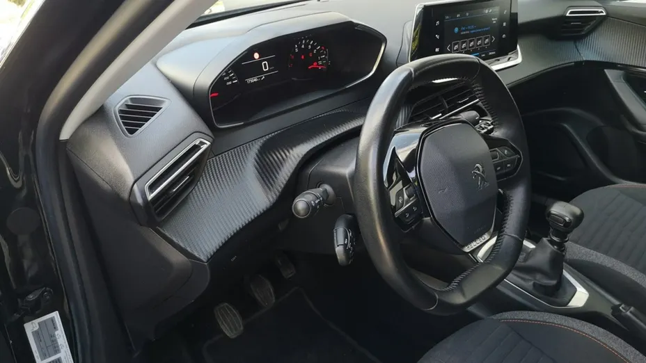 PEUGEOT 2008 -