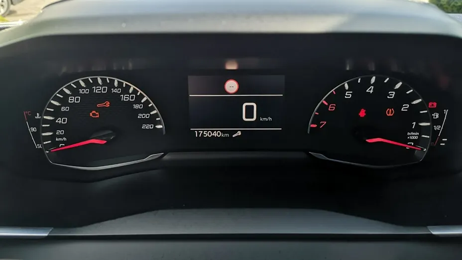 PEUGEOT 2008 -