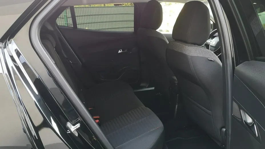 PEUGEOT 2008 -