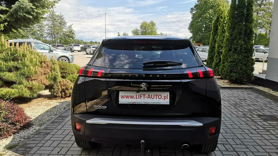 PEUGEOT 2008 -