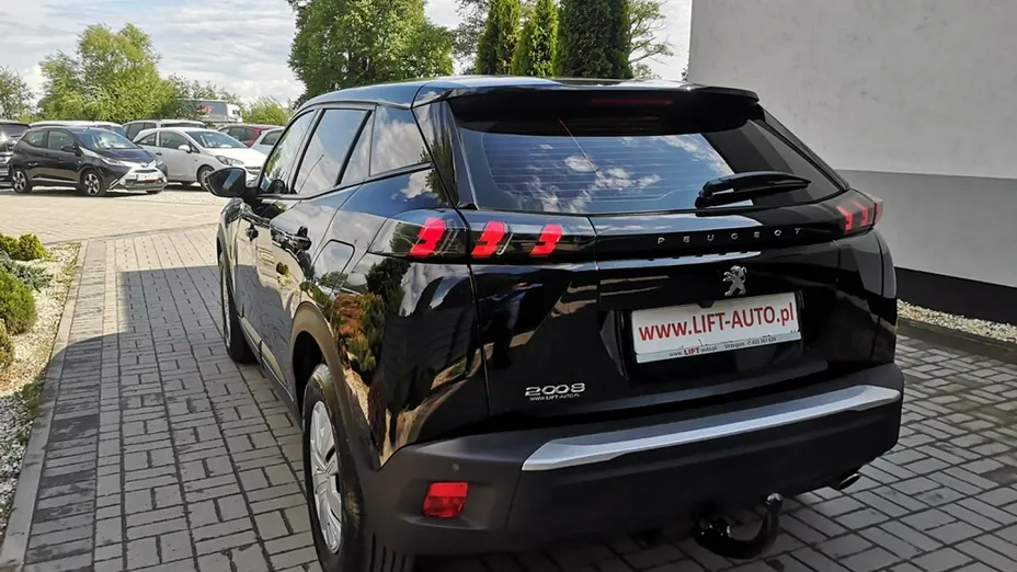 PEUGEOT 2008 -