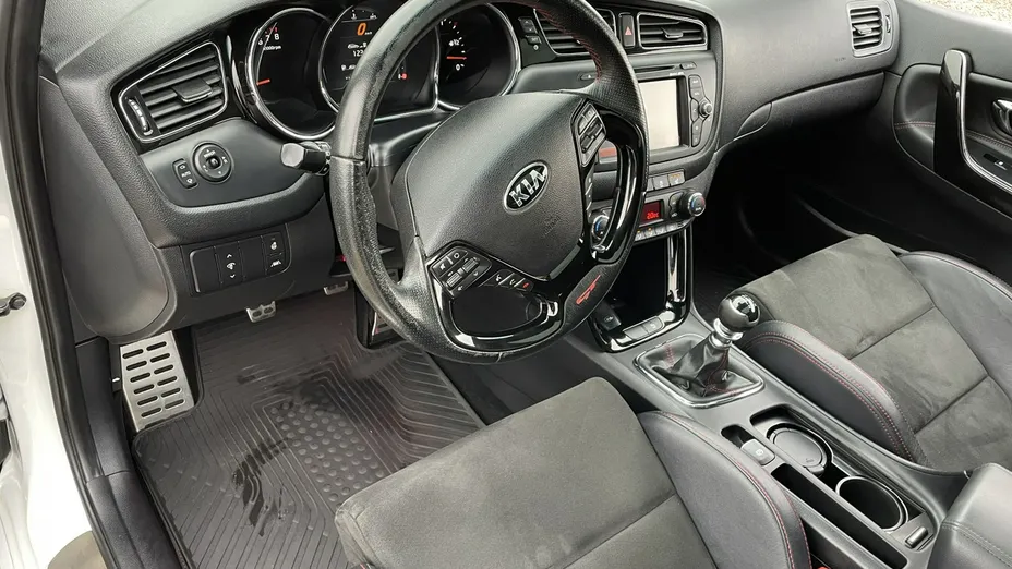 KIA ProCeed -