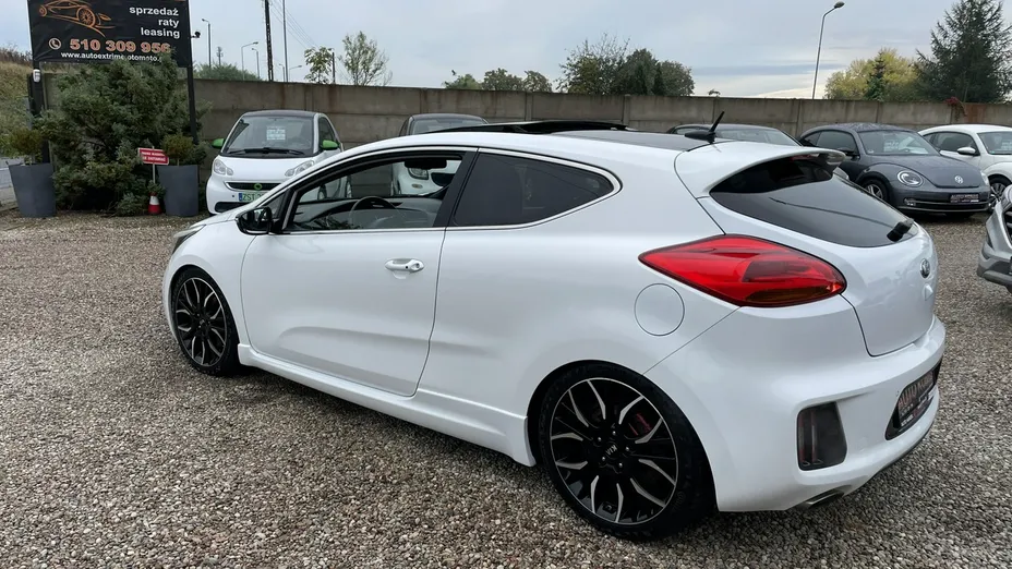 KIA ProCeed -