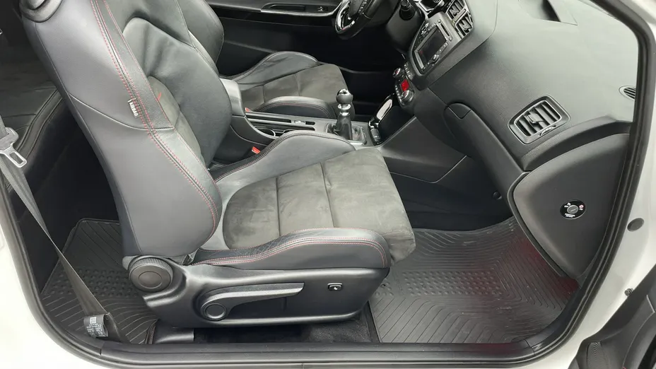 KIA ProCeed -
