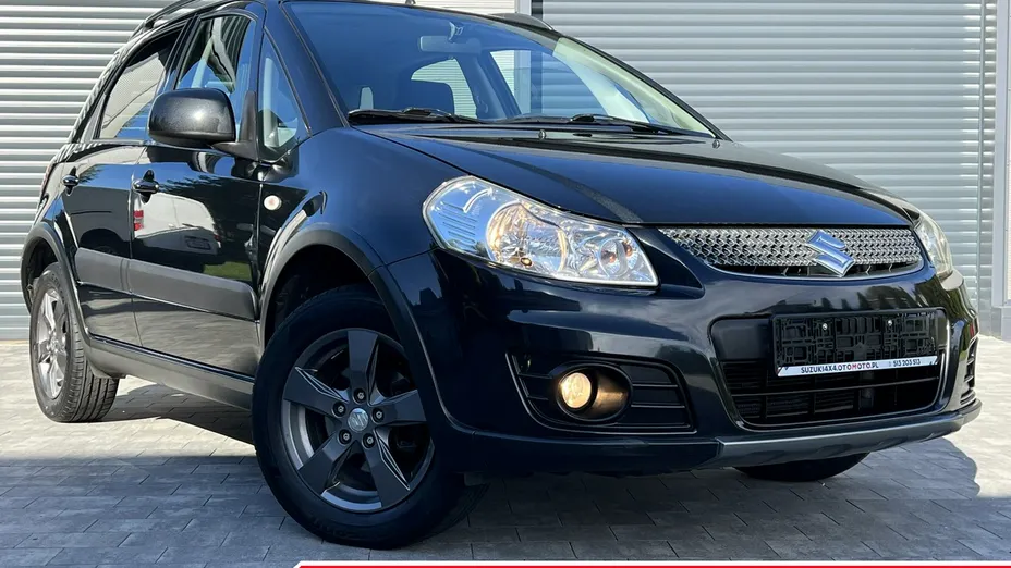 SUZUKI SX4 -