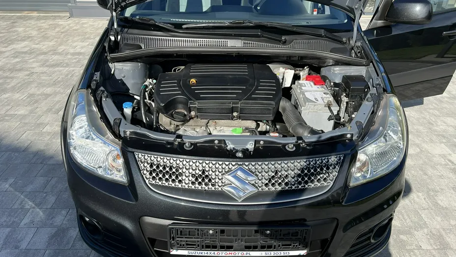 SUZUKI SX4 -