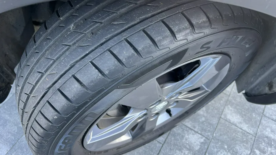 SUZUKI SX4 -