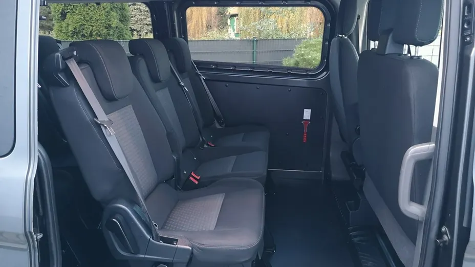 FORD Tourneo Custom -