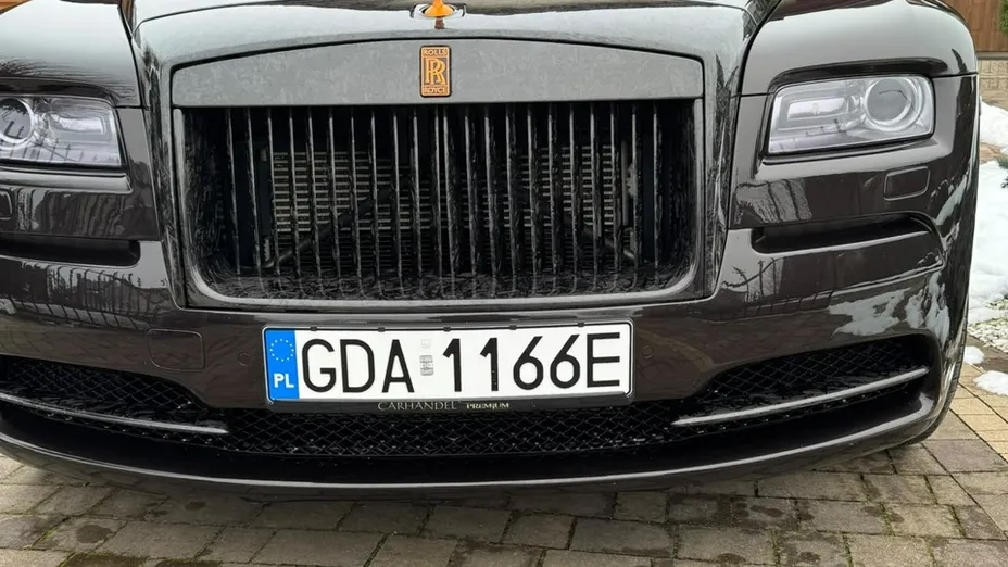 ROLLS-ROYCE Wraith -
