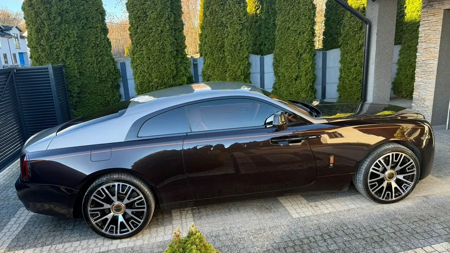ROLLS-ROYCE Wraith -