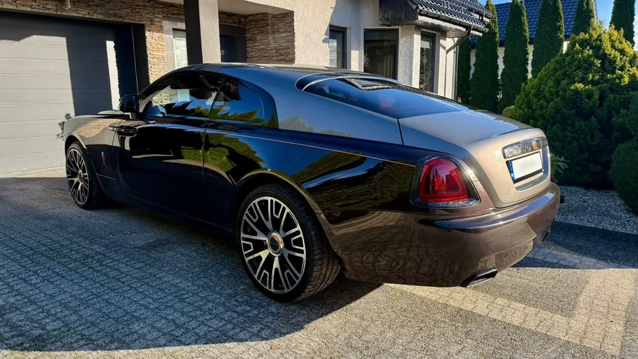 ROLLS-ROYCE Wraith -