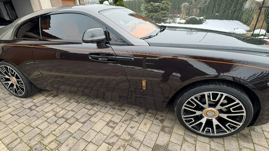 ROLLS-ROYCE Wraith -