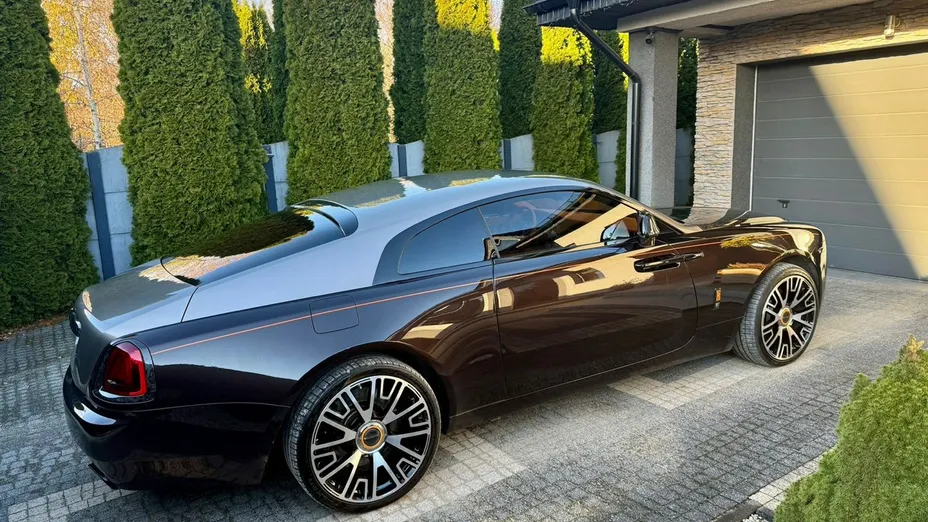 ROLLS-ROYCE Wraith -