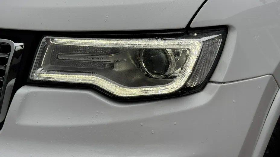 JEEP Grand Cherokee -