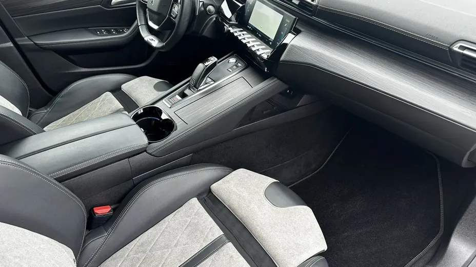 PEUGEOT 508 -