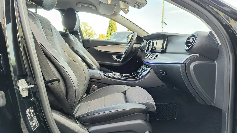 MERCEDES-BENZ E Klasa -