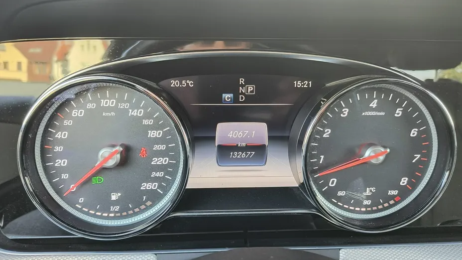 MERCEDES-BENZ E Klasa -