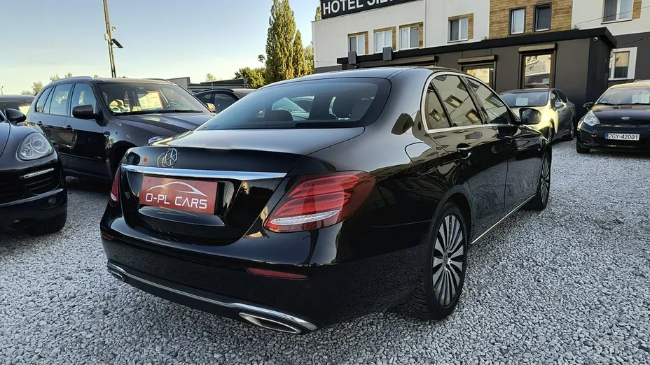 MERCEDES-BENZ E Klasa -