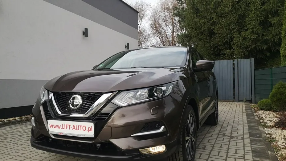 NISSAN Qashqai -
