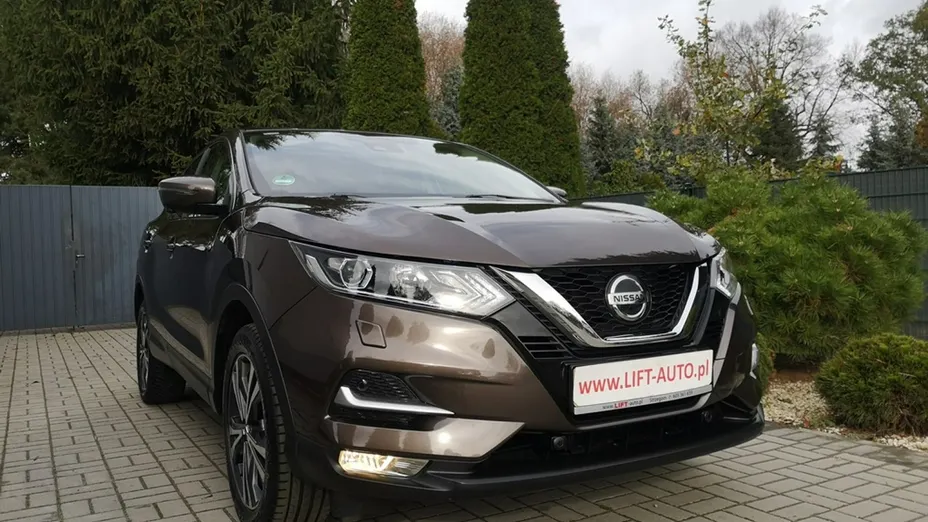 NISSAN Qashqai -