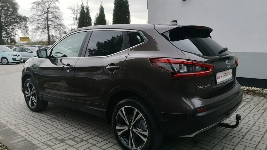 NISSAN Qashqai -