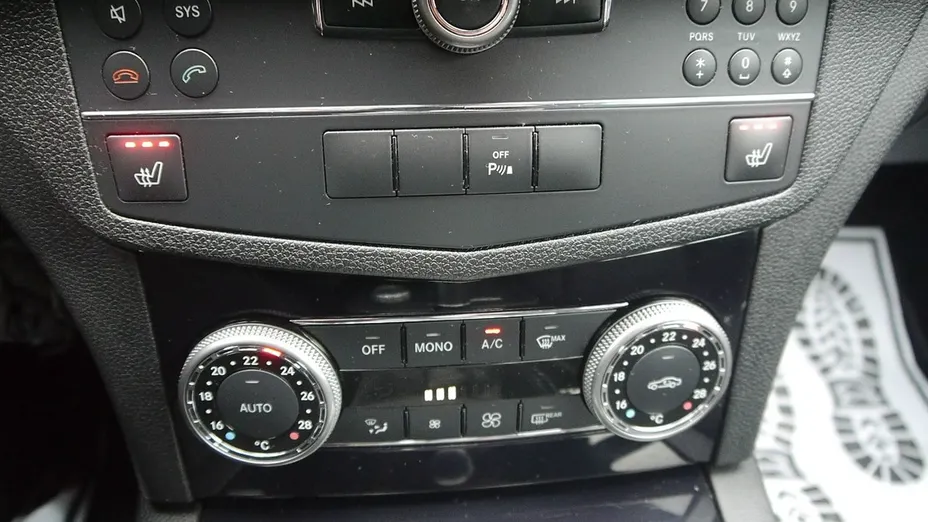 MERCEDES-BENZ C Klasa -