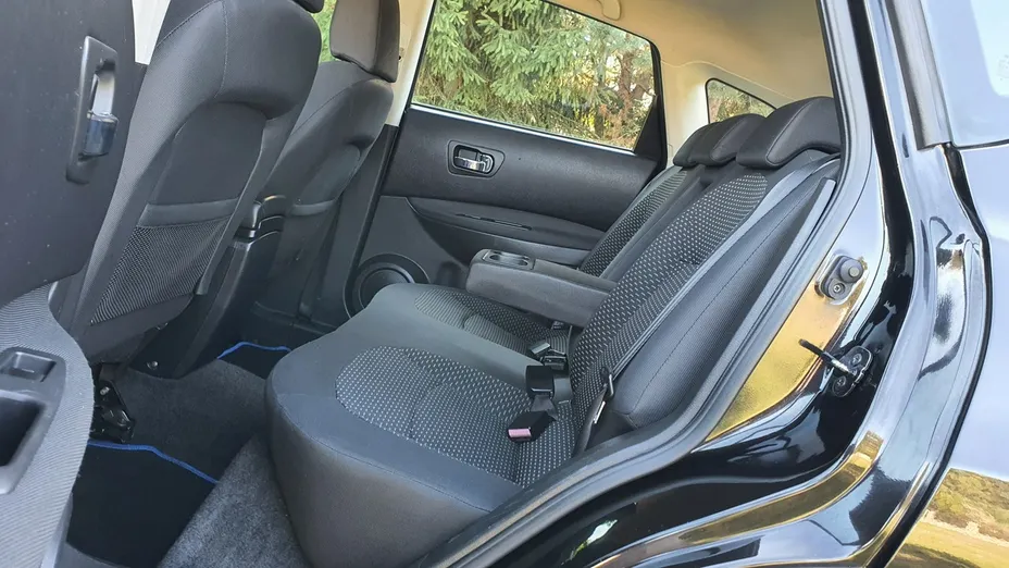 NISSAN Qashqai -
