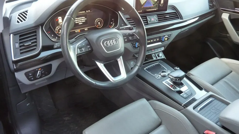 AUDI Q5 -