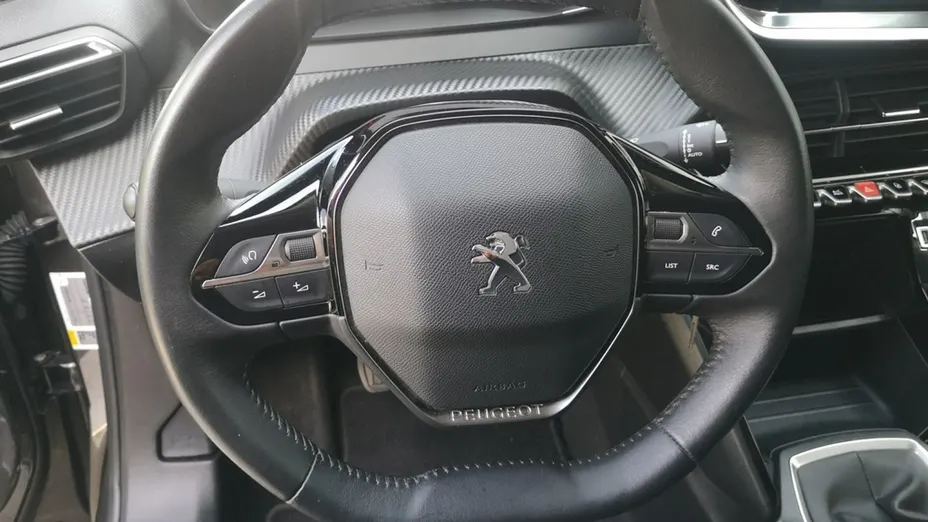 PEUGEOT 2008 -