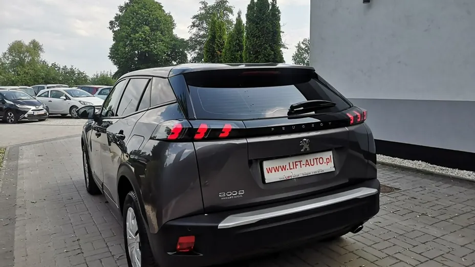 PEUGEOT 2008 -