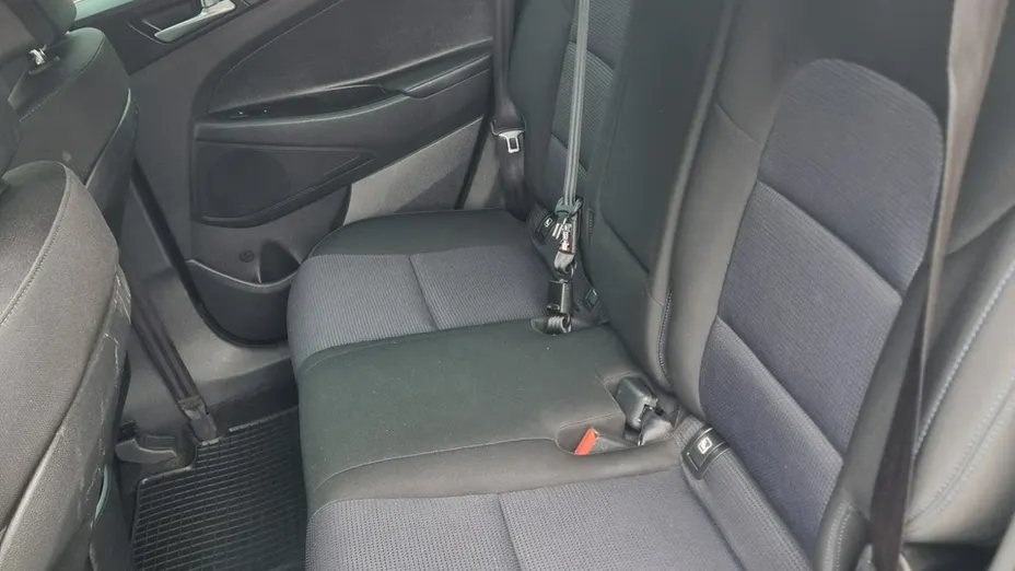 HYUNDAI Tucson -