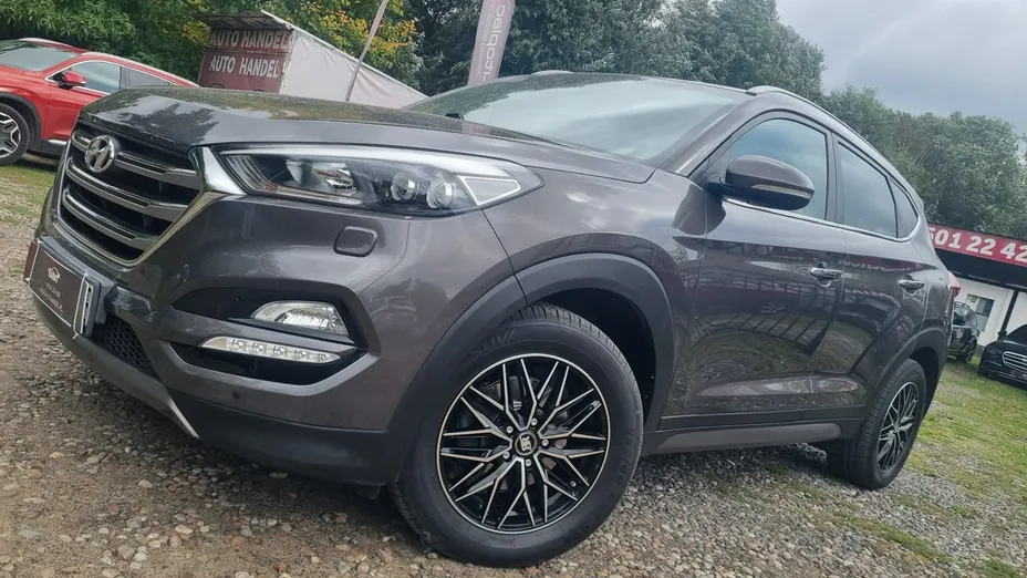 HYUNDAI Tucson -