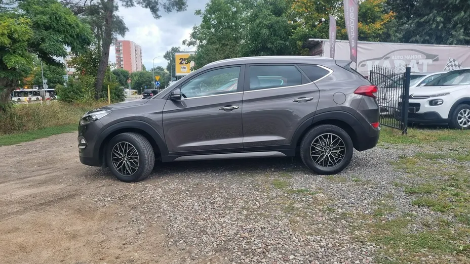 HYUNDAI Tucson -