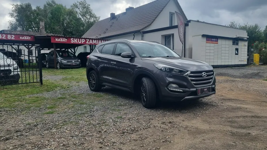 HYUNDAI Tucson -