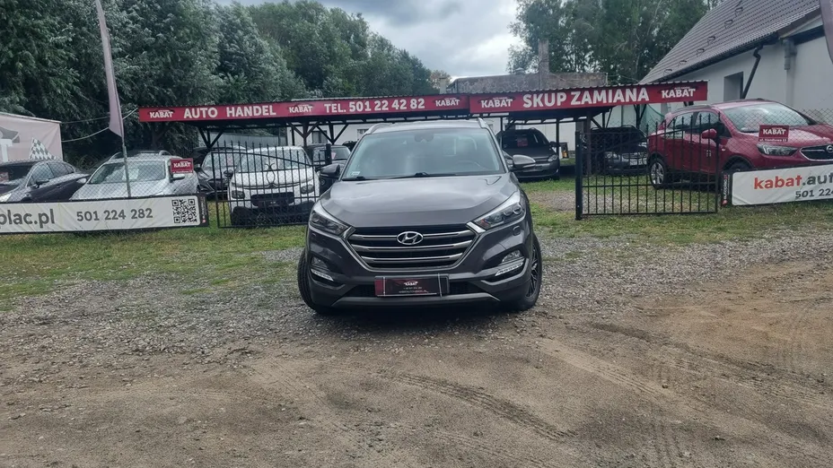 HYUNDAI Tucson -