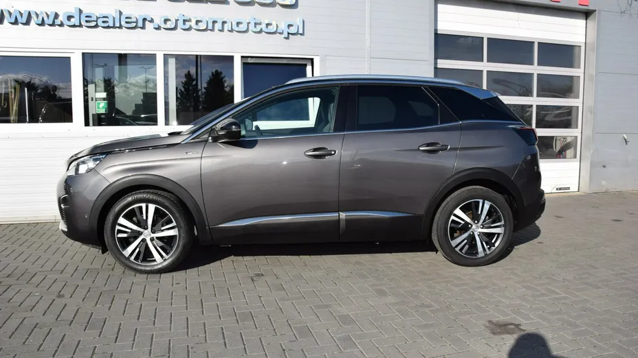 PEUGEOT 3008 -