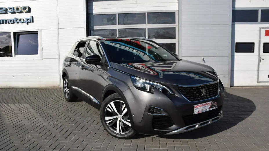 PEUGEOT 3008 -